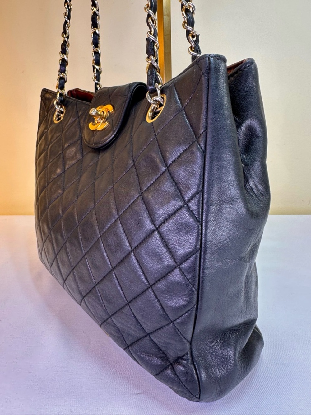 CHANEL CC Lambskin Quilted 24K goldplated HDW shoulder Series #4 1996-1997 COA - Picture 6 of 17